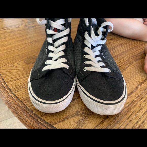 Levi’s high top shoes - Picture 4 of 5